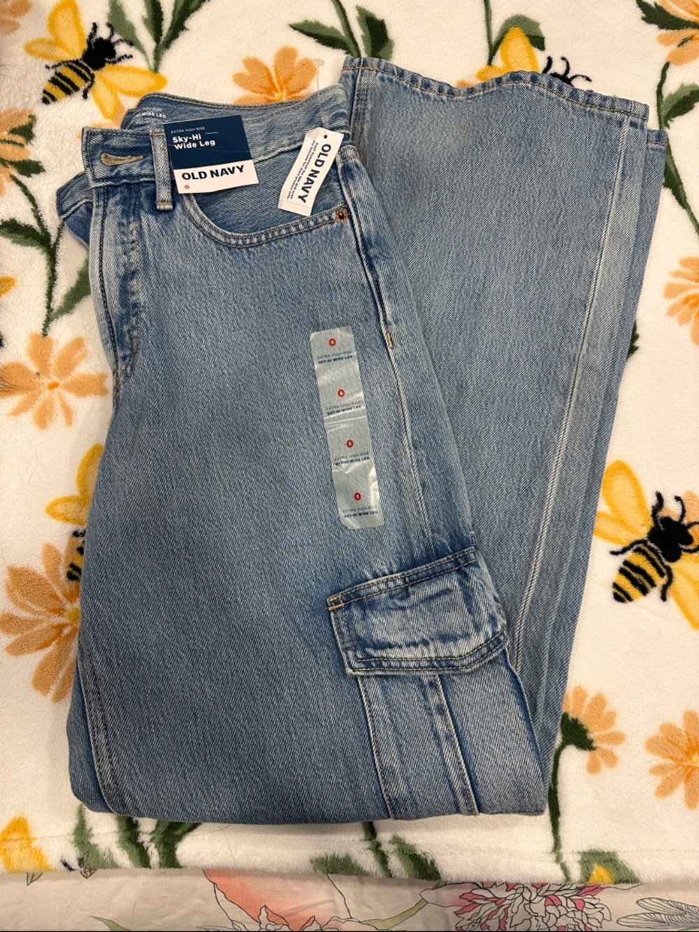 Old Navy Light Blue Wide Leg Cargo Jeans